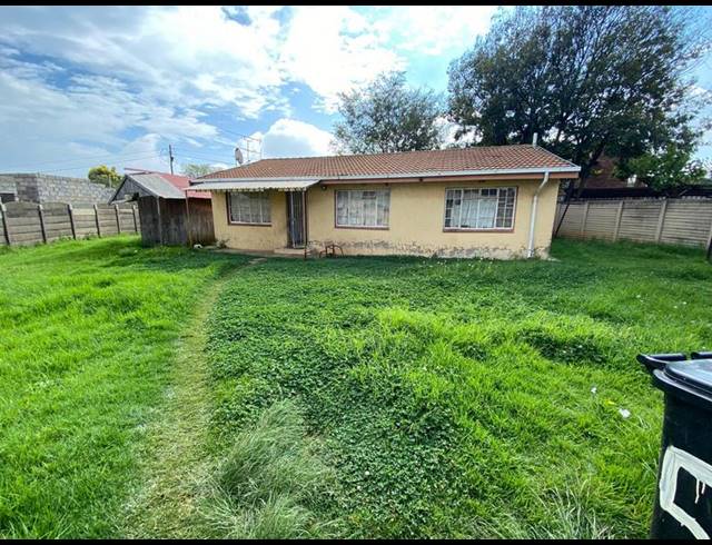 21 BEDROOM HOUSE FOR SALE IN KEMPTON PARK